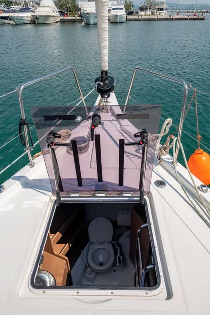 Oceanis 51.1 - photo 7