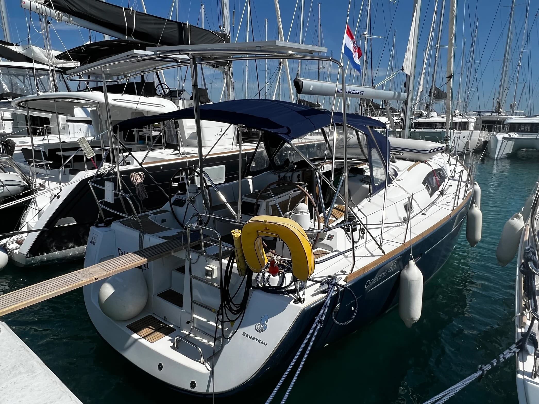 Oceanis 43 - photo 9