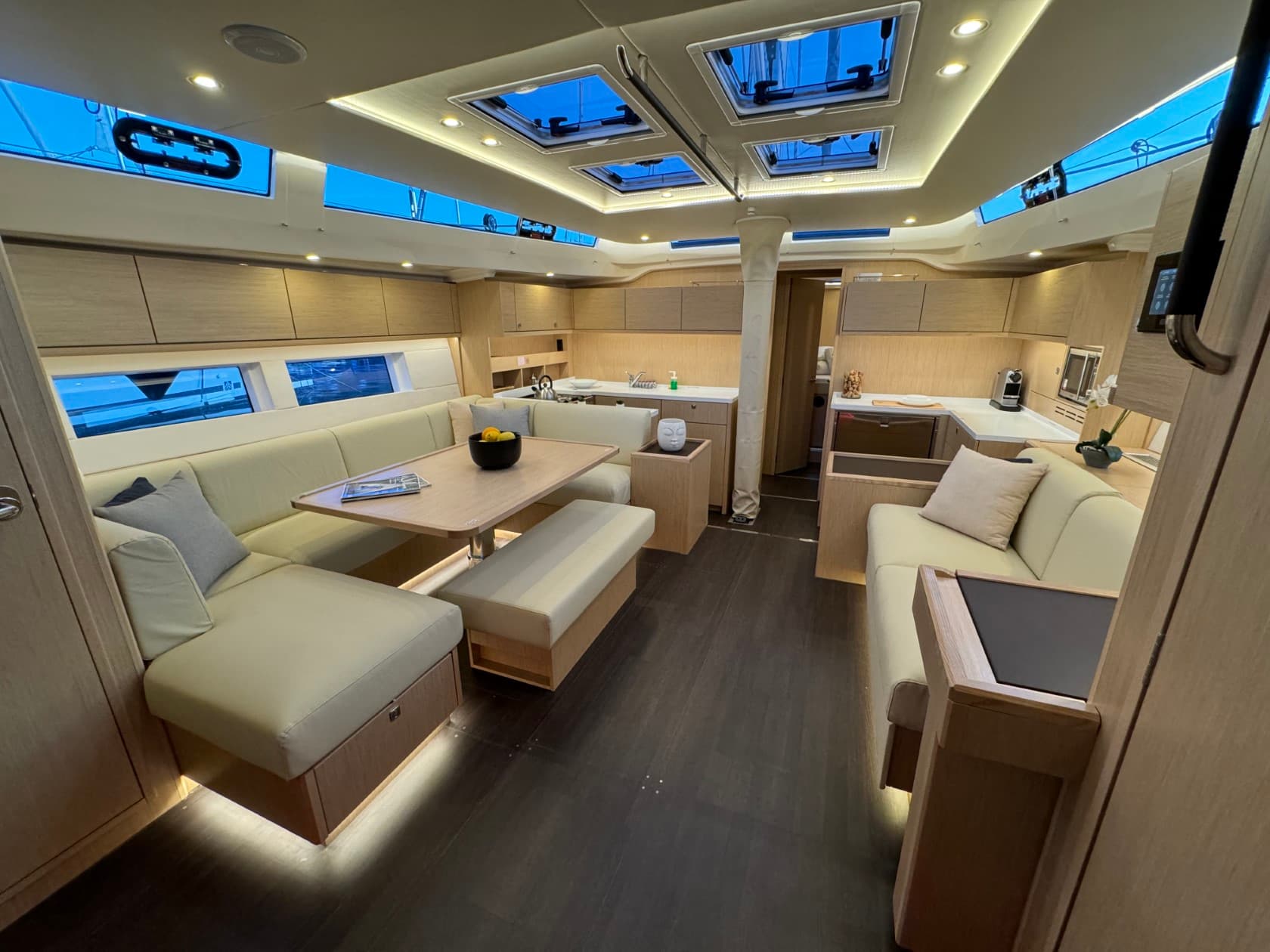 Bavaria C57 - photo 7