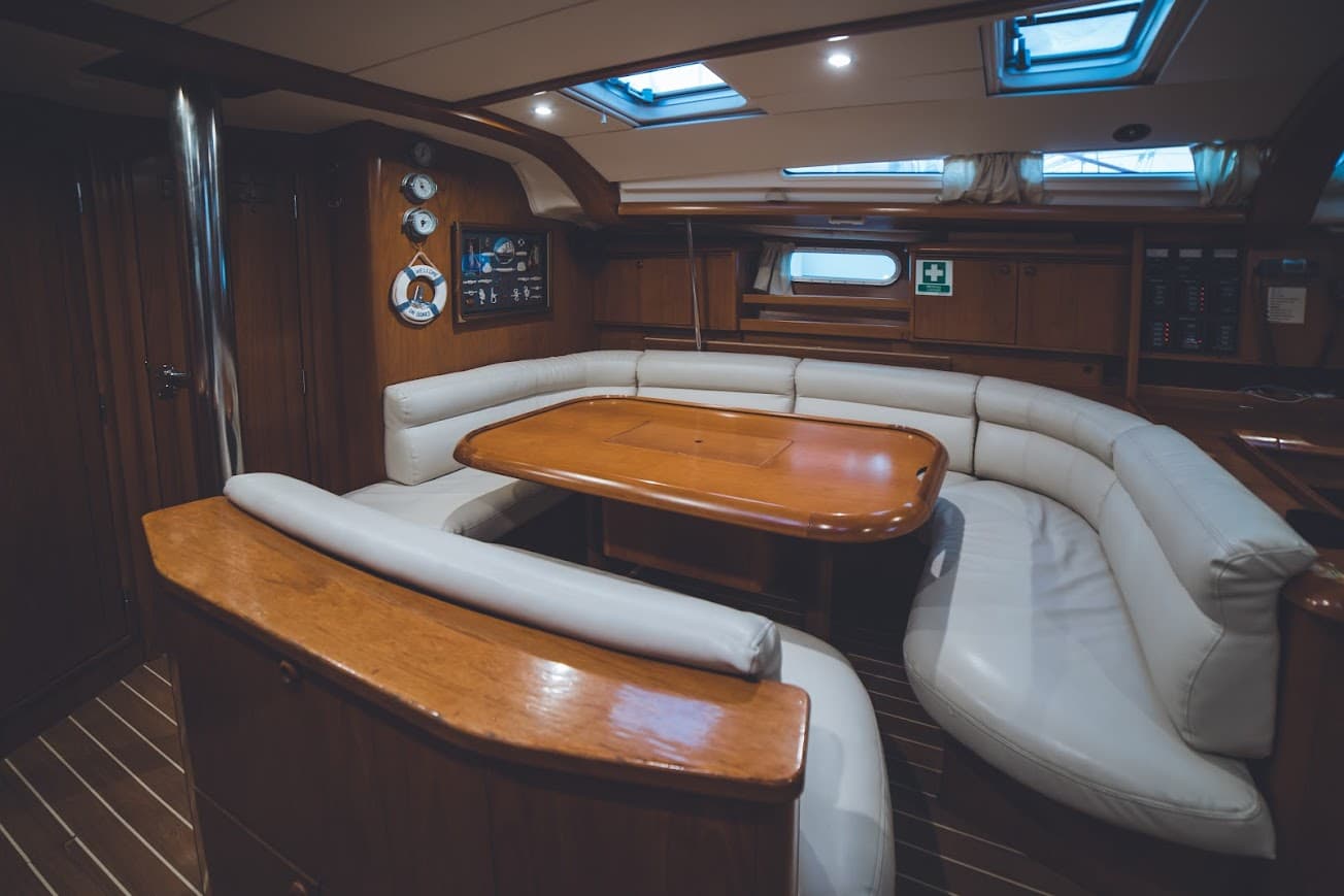 Sun Odyssey 49i - photo 9