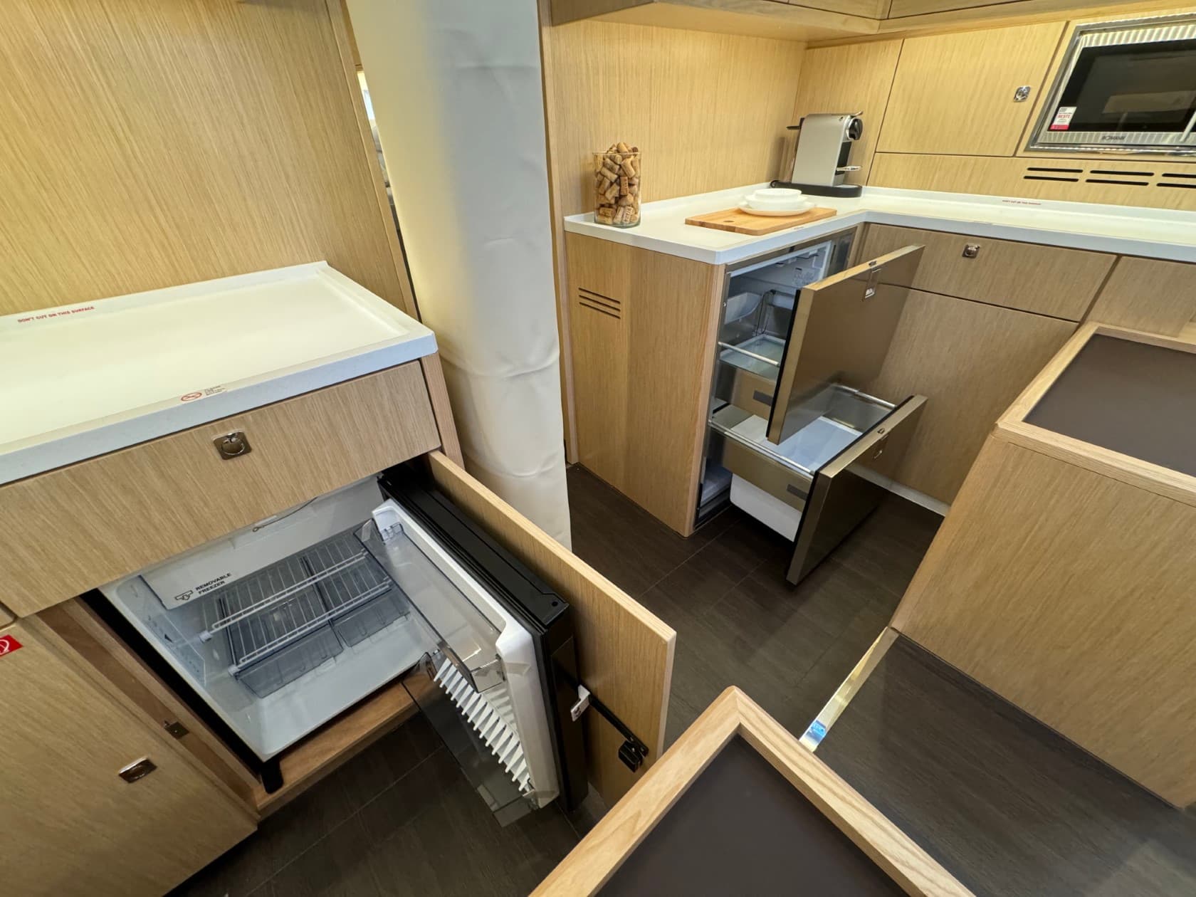 Bavaria C57 - photo 22