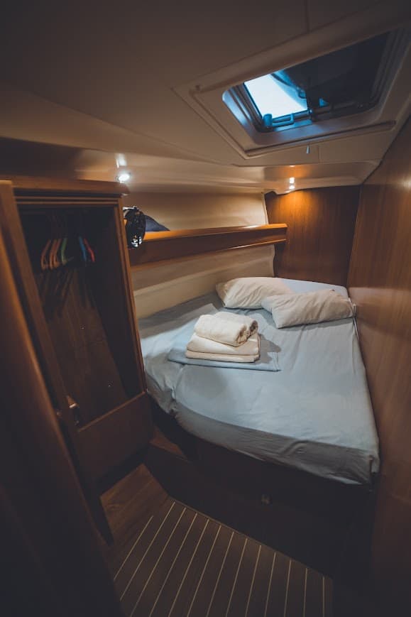 Sun Odyssey 49i - photo 4