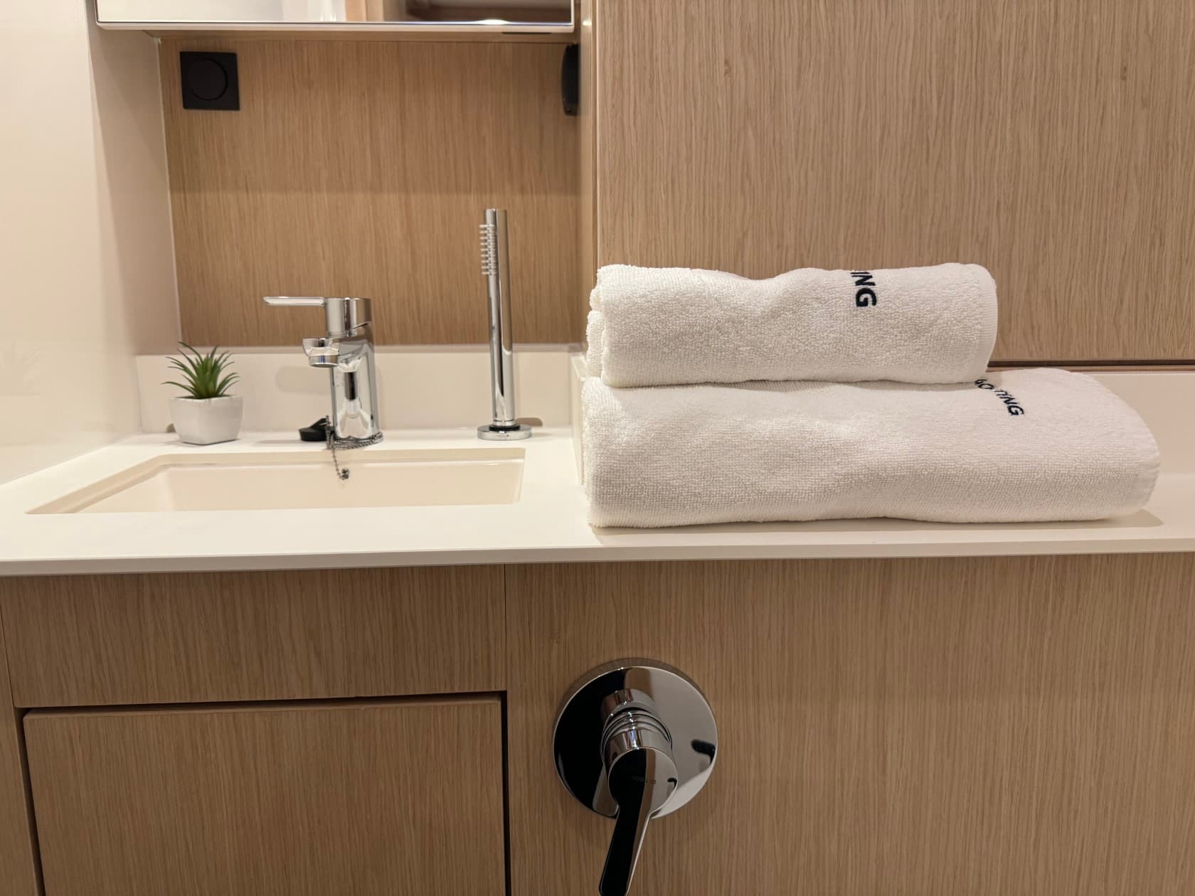 Bavaria C57 - photo 18