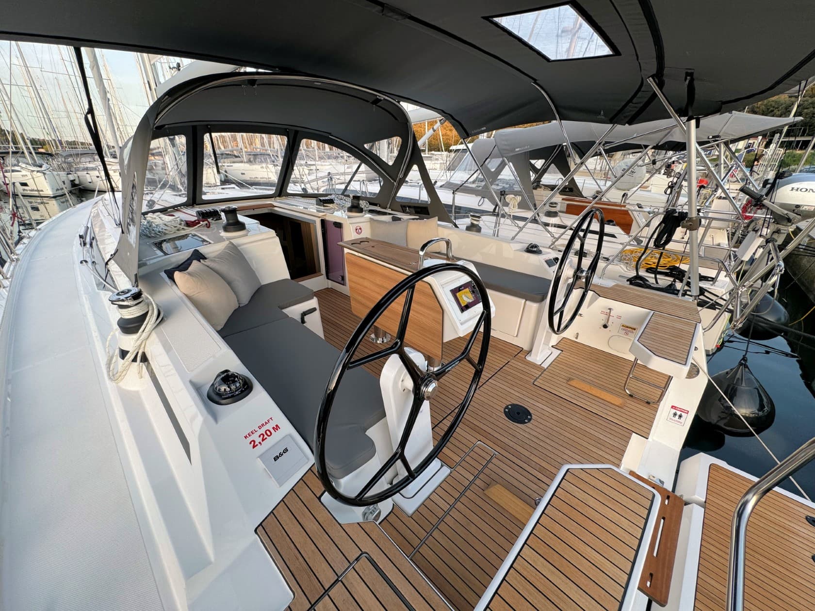 Bavaria C42 - photo 21