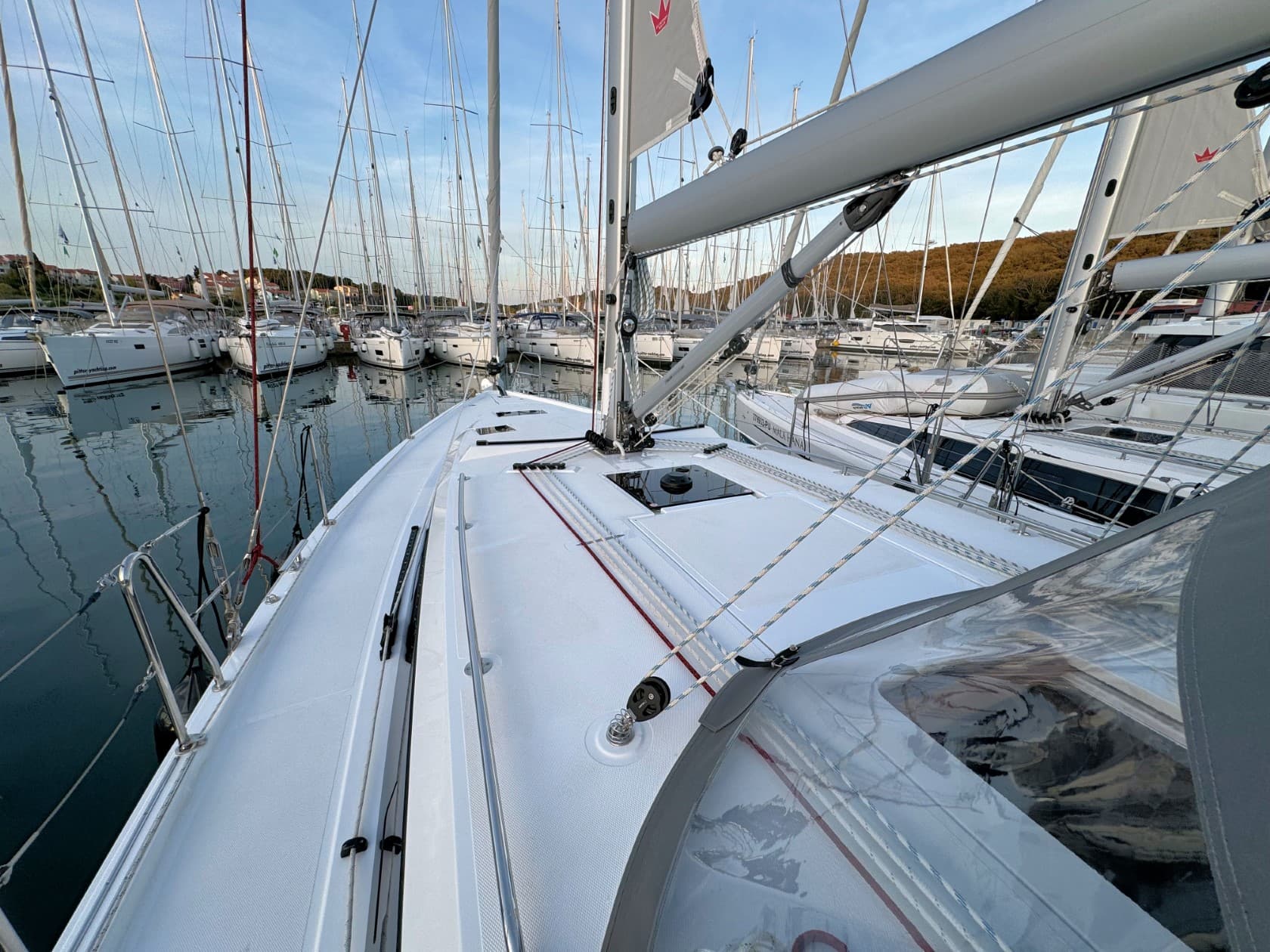 Bavaria C42 - photo 31