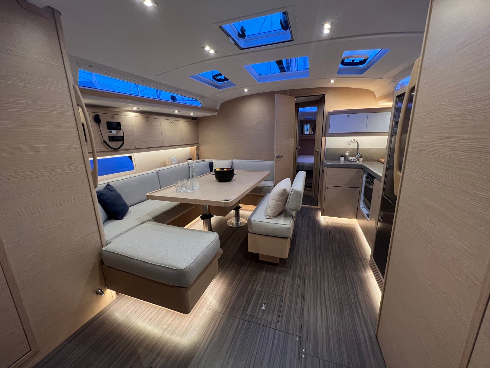 Dufour 470 - photo 24