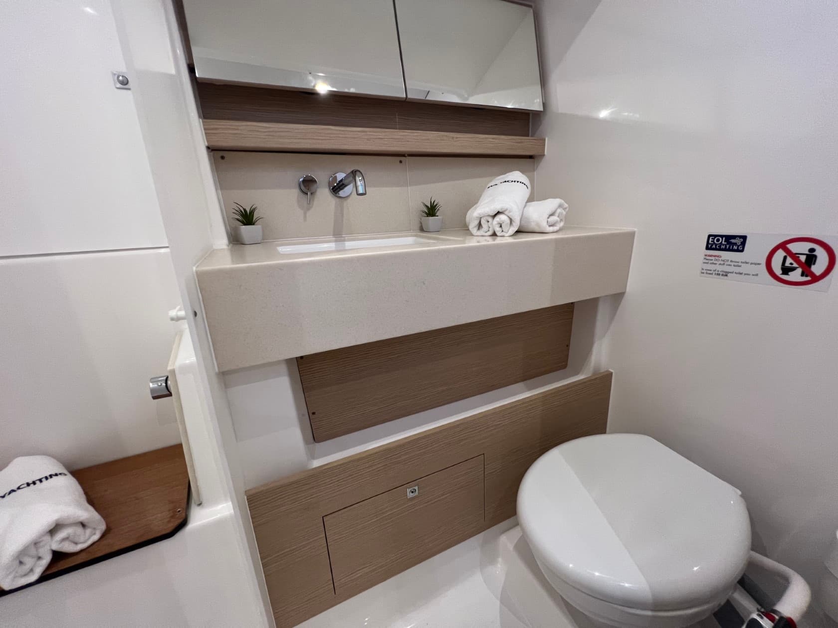 Dufour 470 - photo 19