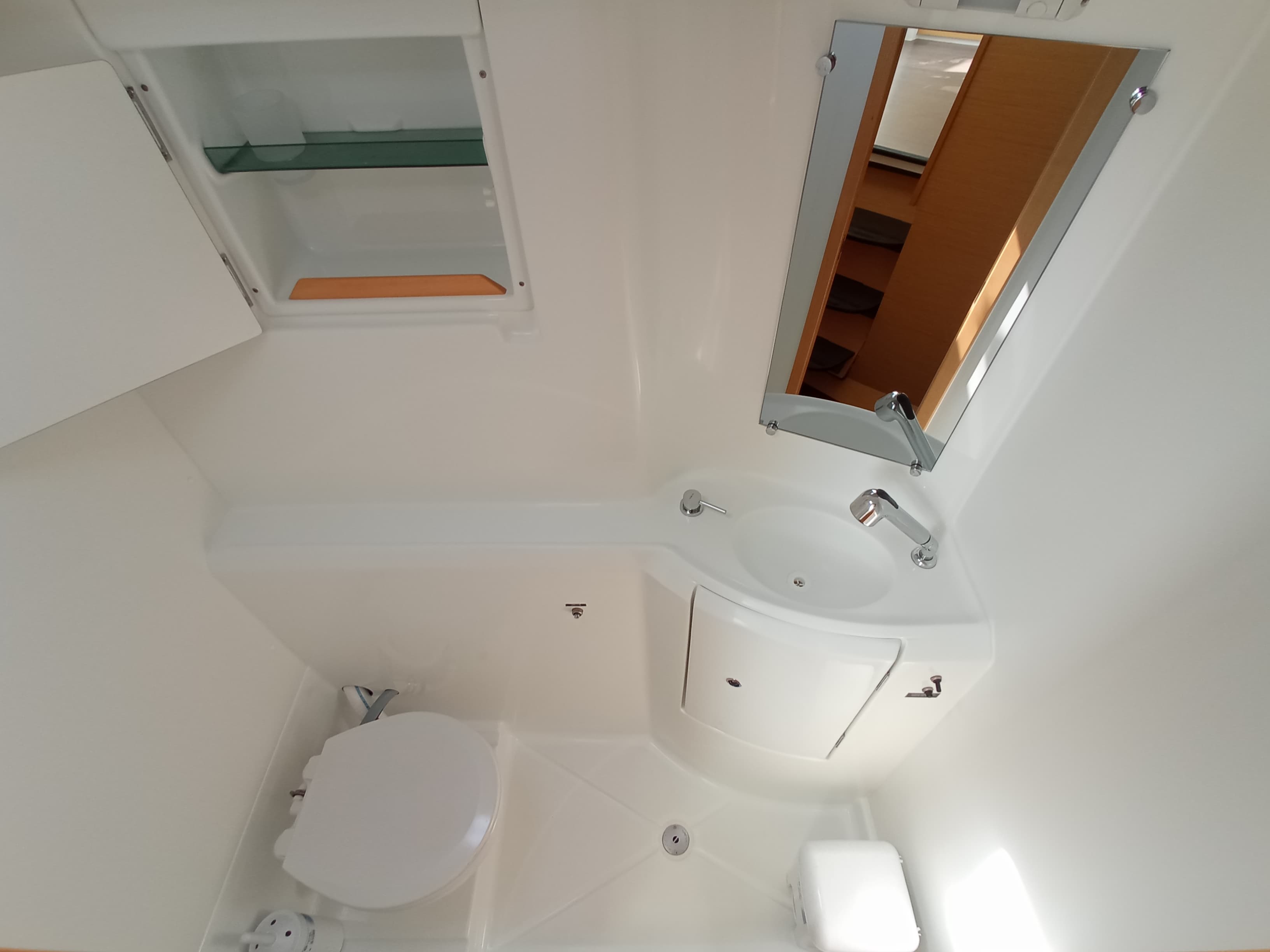 Lagoon 380 - photo 7