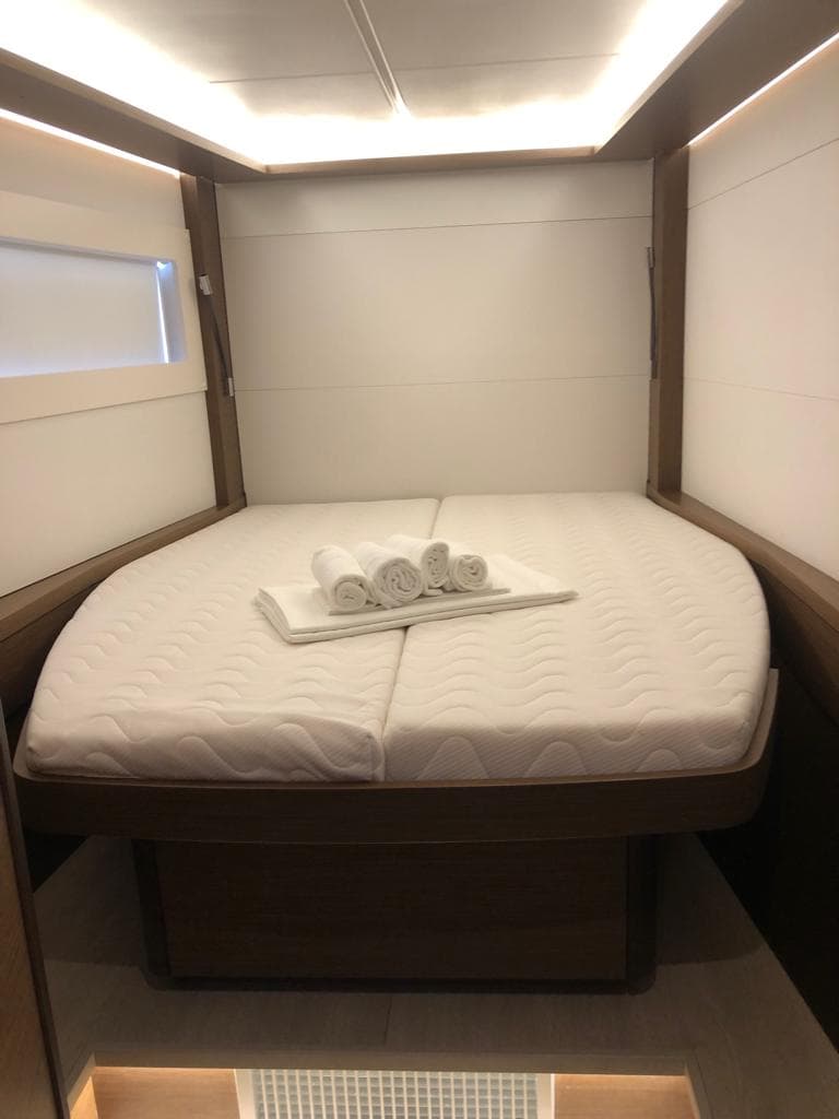 Lagoon 46  - photo 13