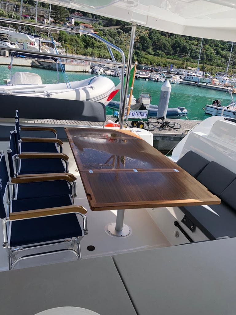 Lagoon 46  - photo 26