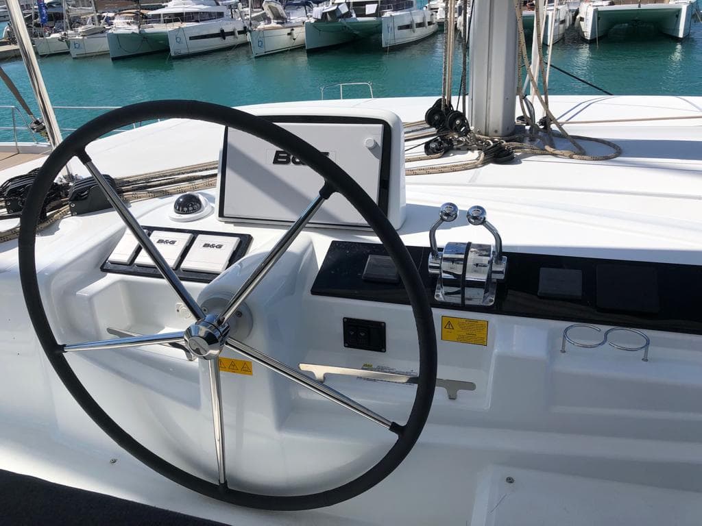 Lagoon 46  - photo 14