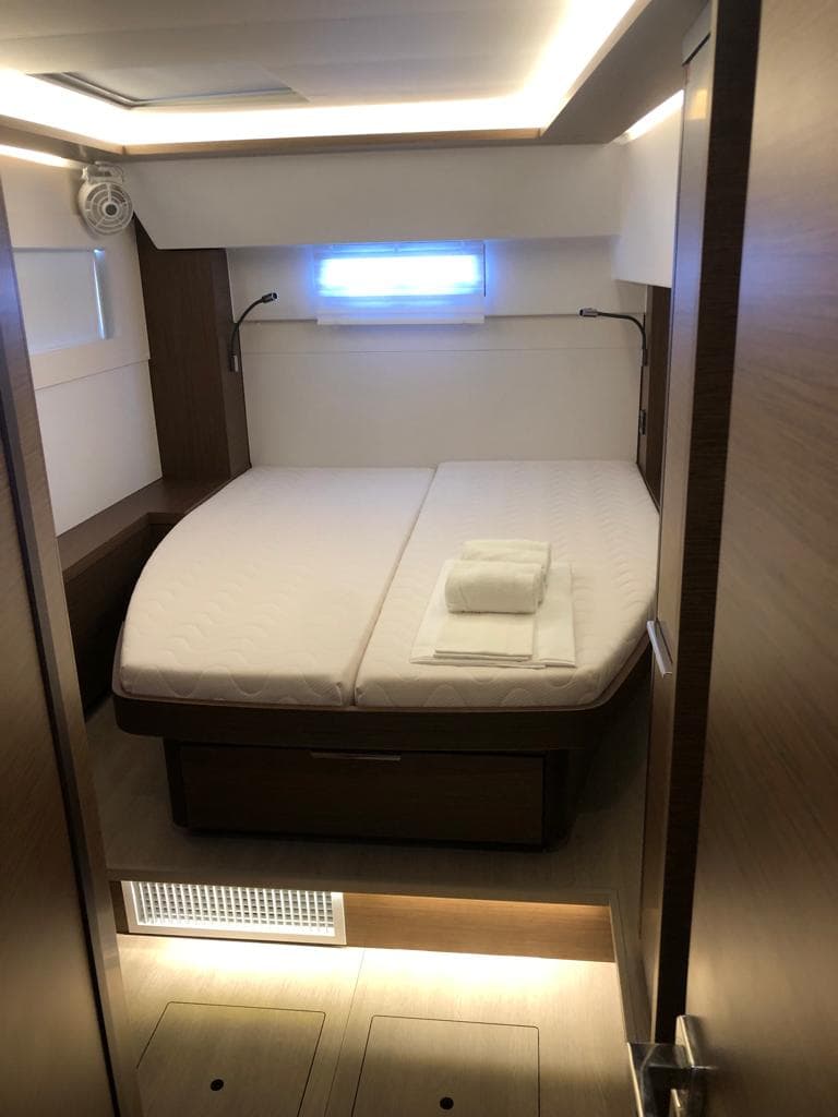 Lagoon 46  - photo 8