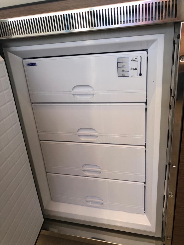 Lagoon 46  - photo 23