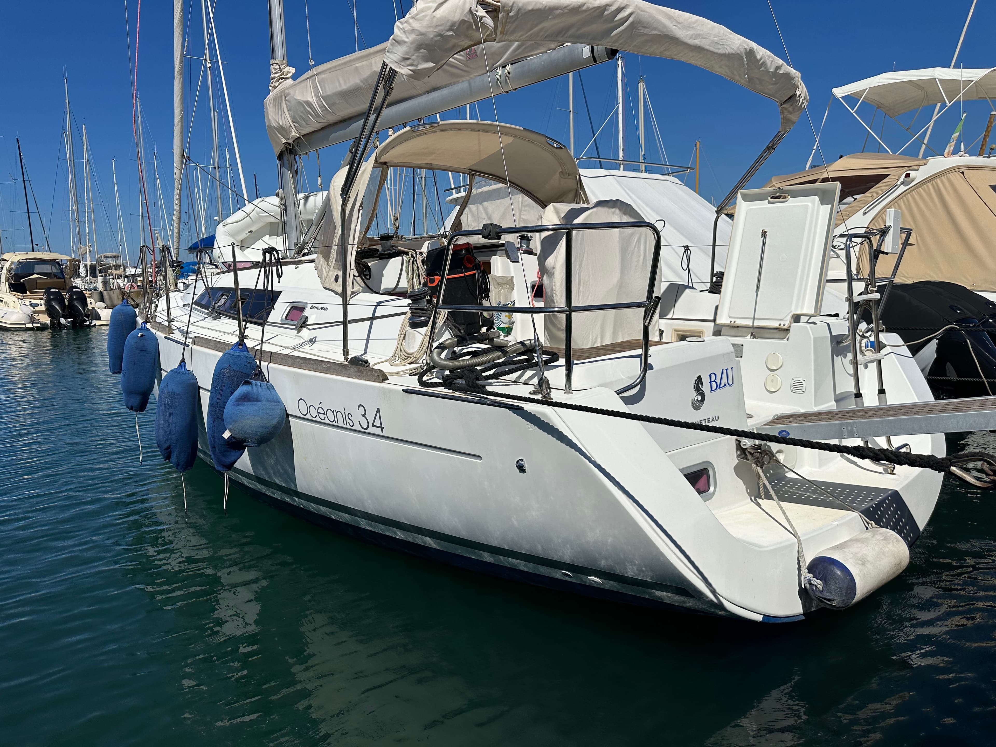 Oceanis 34 - photo