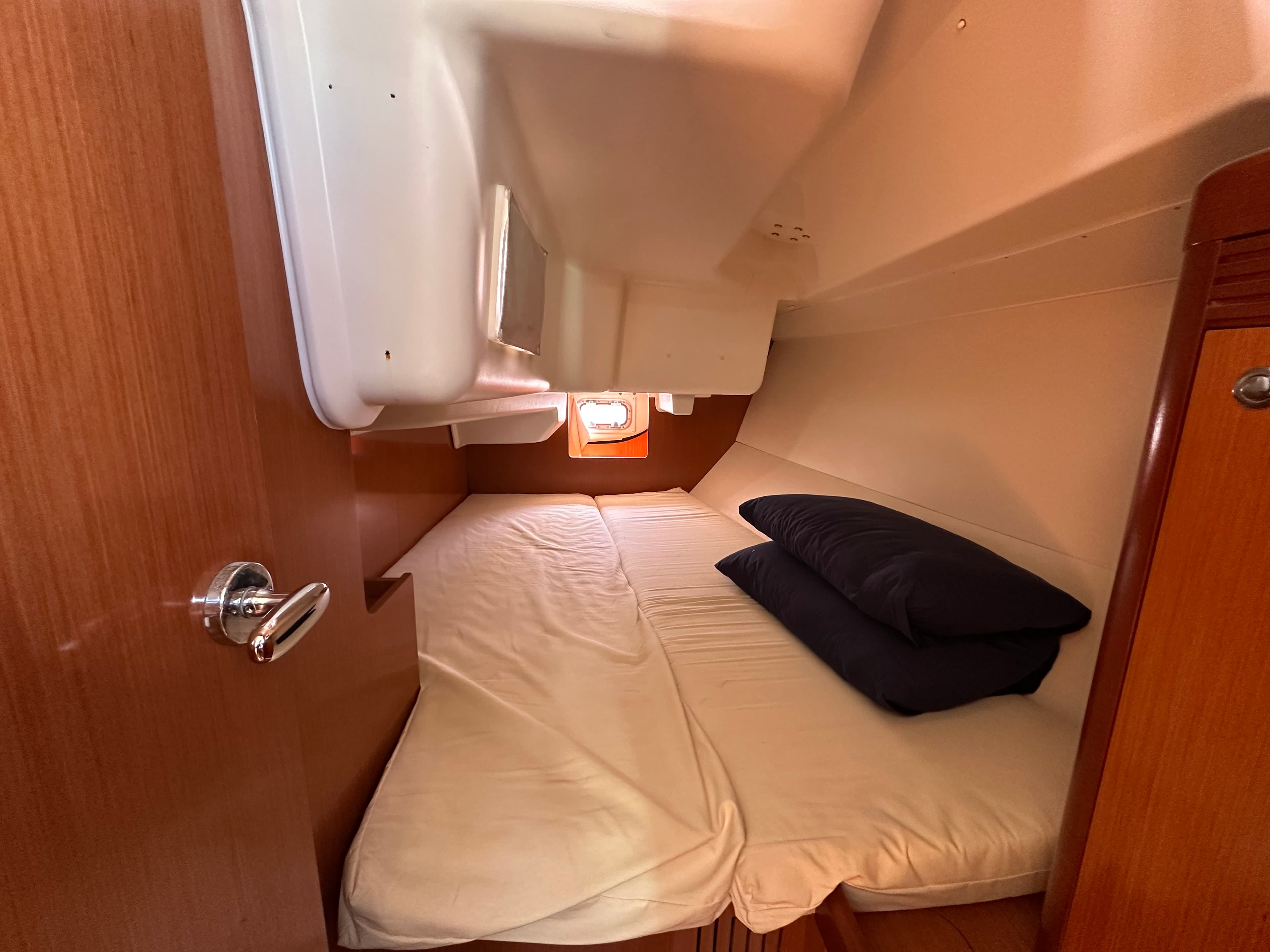 Oceanis 34 - photo 22