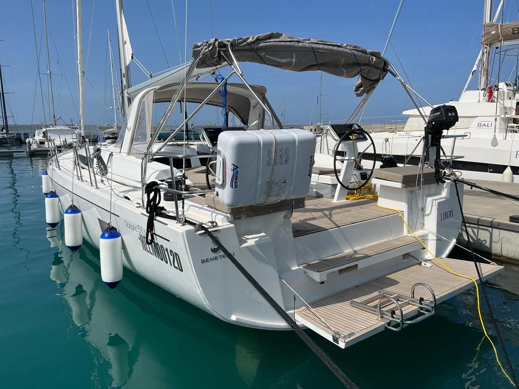 Oceanis 51.1 - photo 11