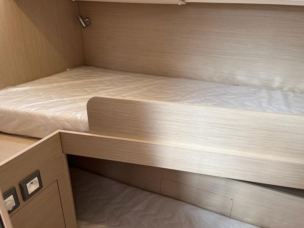 Oceanis 51.1 - photo 5