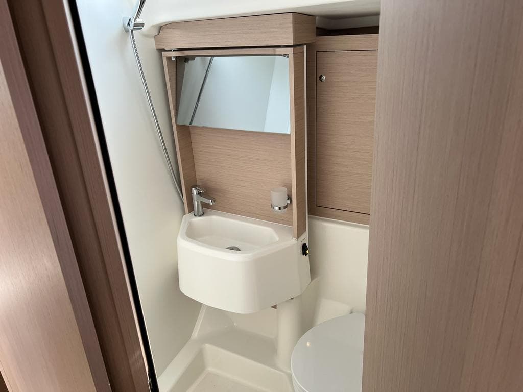 Oceanis 51.1 - photo 13