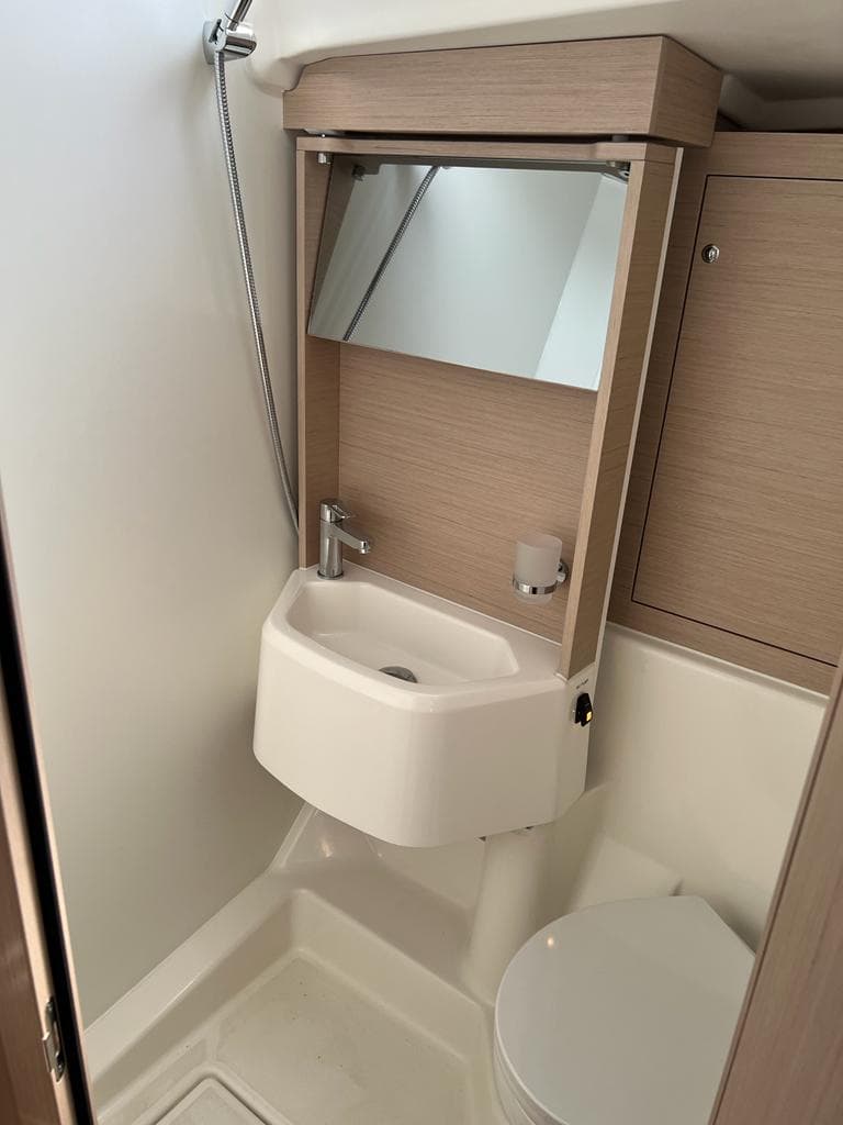 Oceanis 51.1 - photo 4