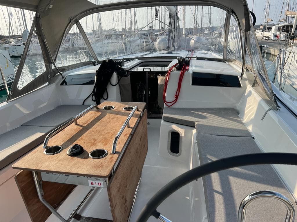 Oceanis 40.1 - photo 15