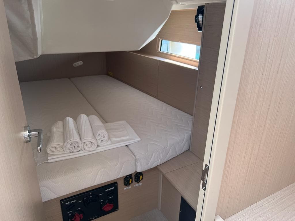 Oceanis 40.1 - photo 29