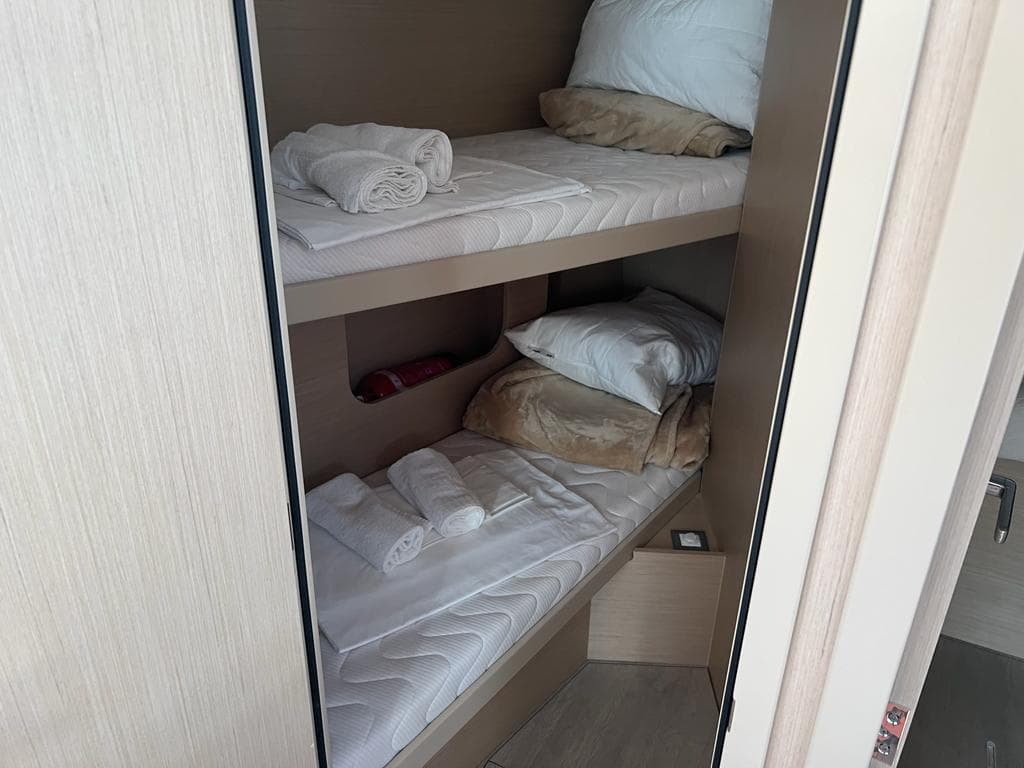 Oceanis 40.1 - photo 12