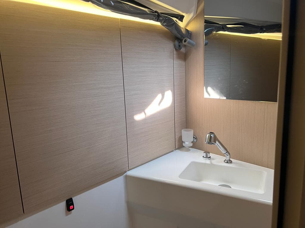 Oceanis 40.1 - photo 8