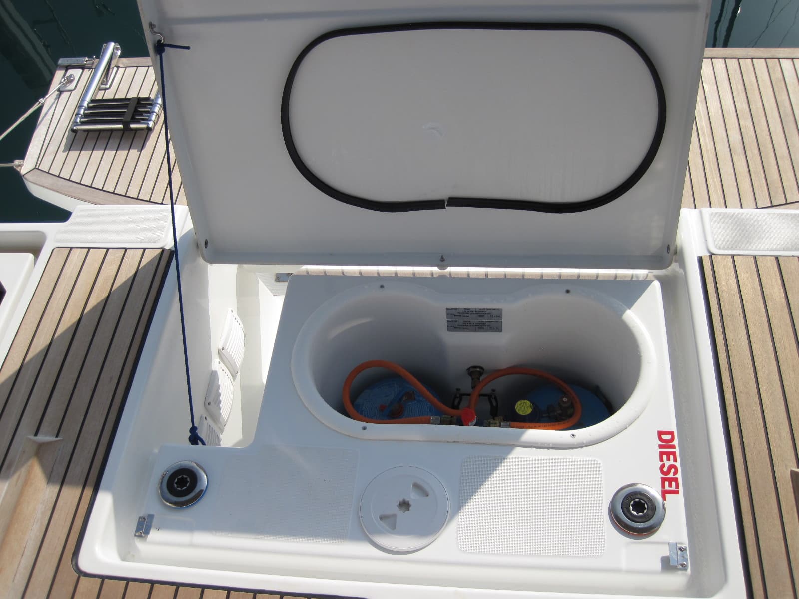 Oceanis 41.1 - photo 21