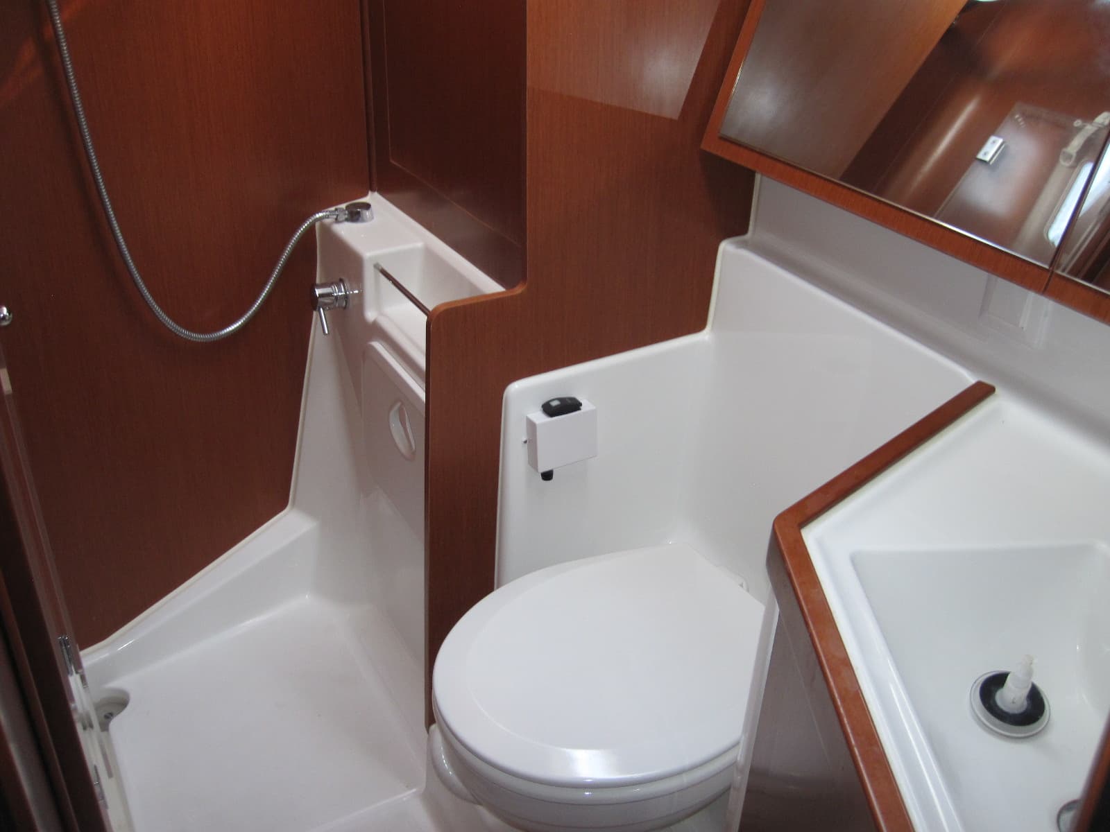 Oceanis 41.1 - photo 18