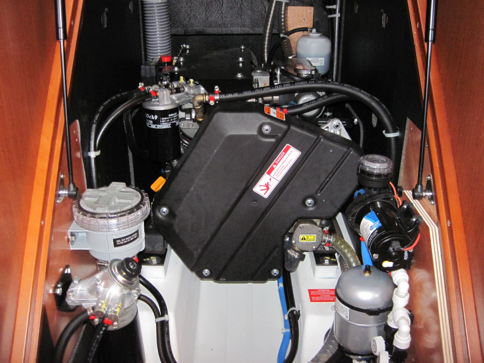 Oceanis 41.1 - photo 26