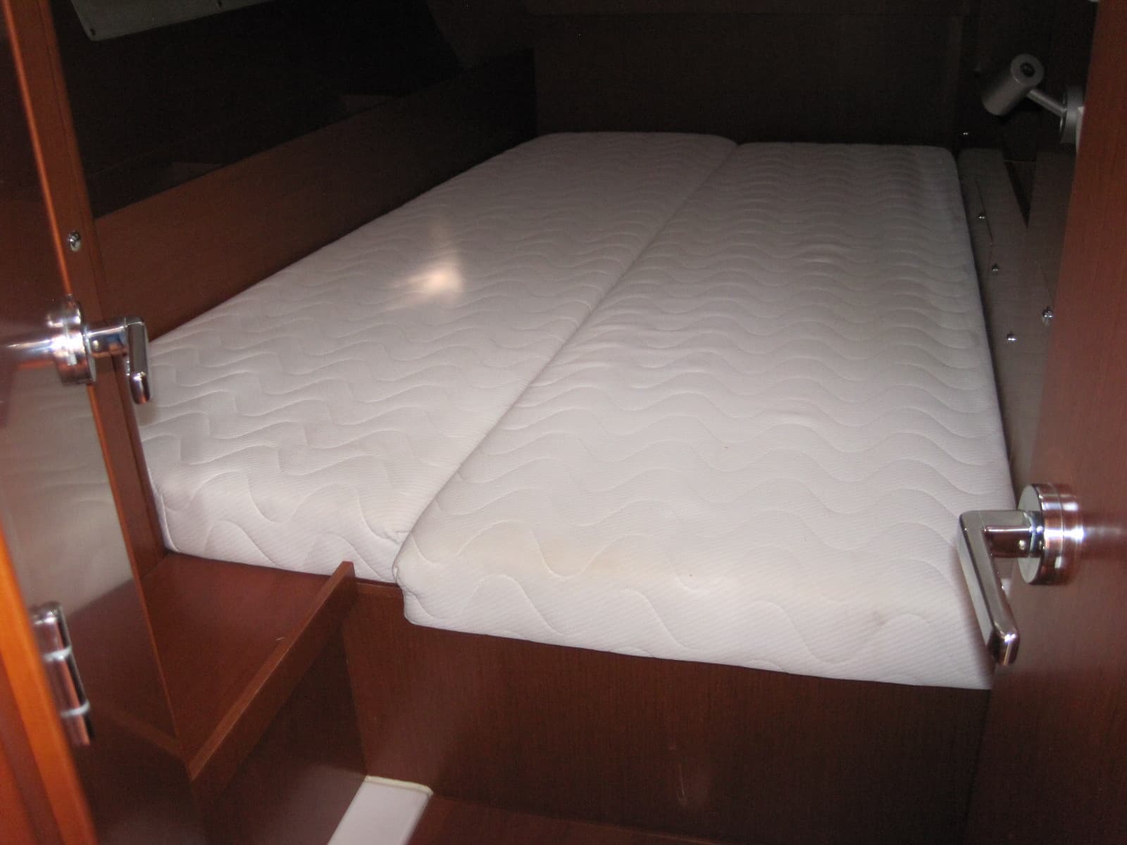 Oceanis 41.1 - photo 19