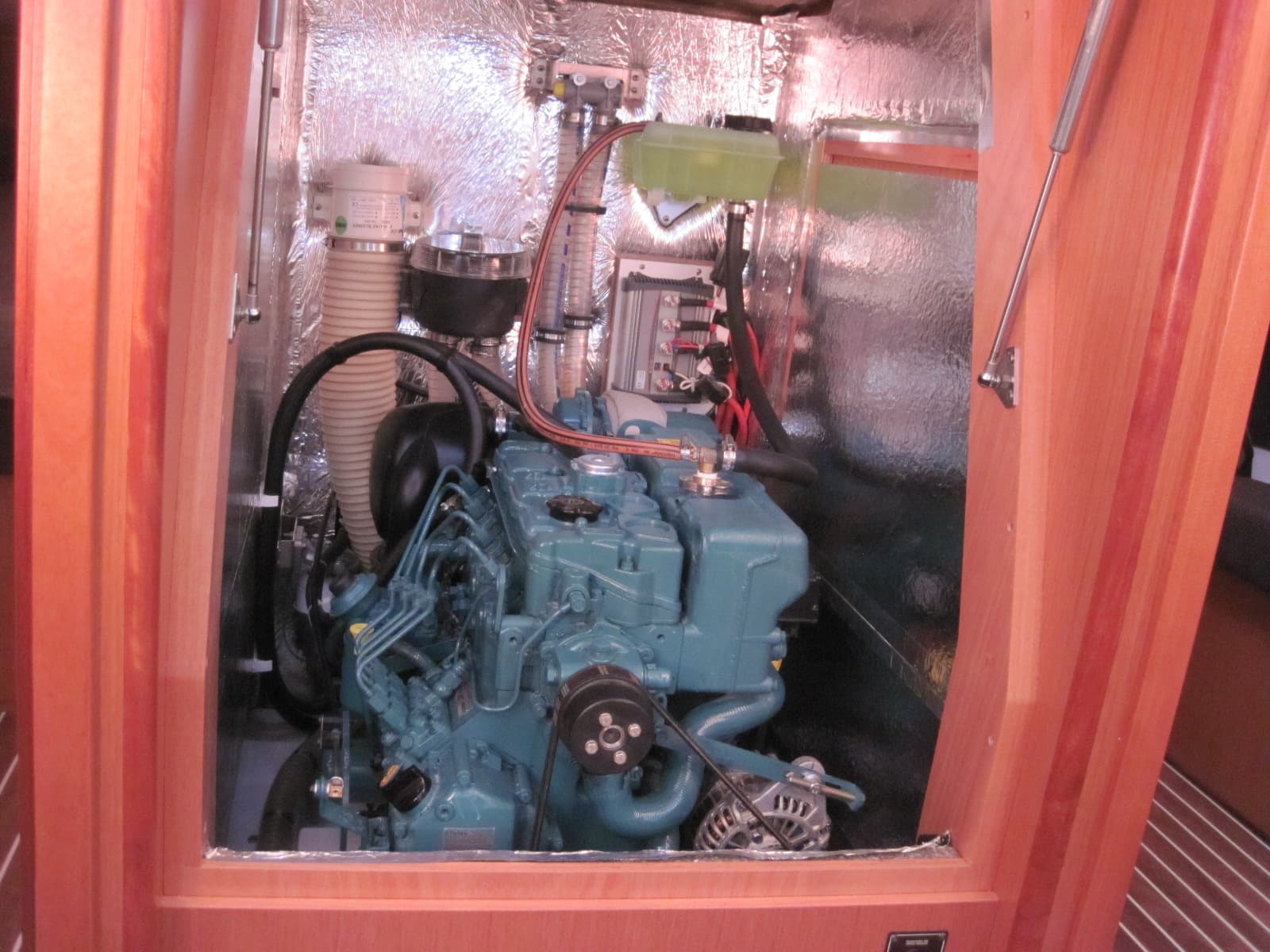 Bavaria Cruiser 41 - photo 12