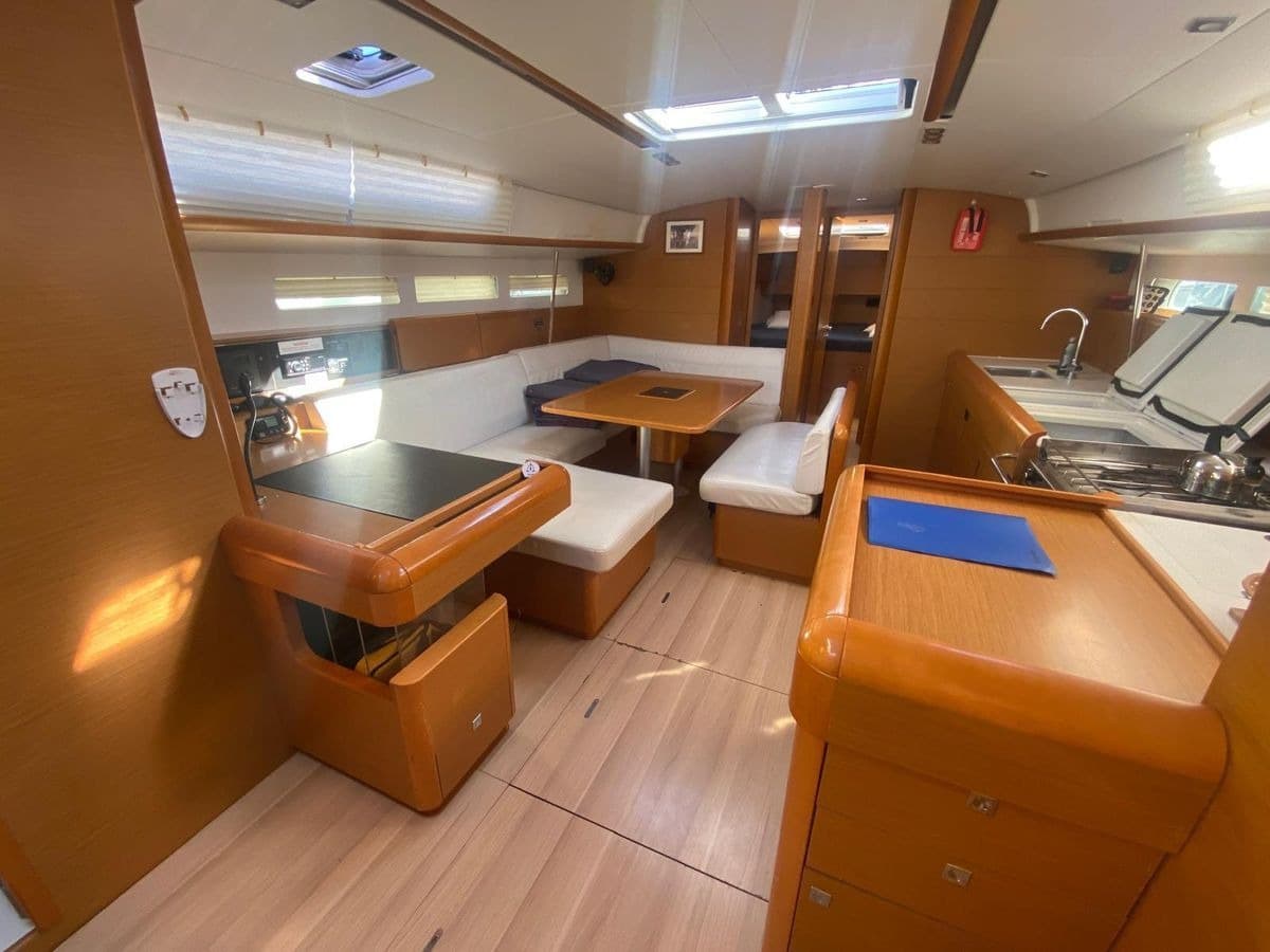 Sun Odyssey 519 - photo 10