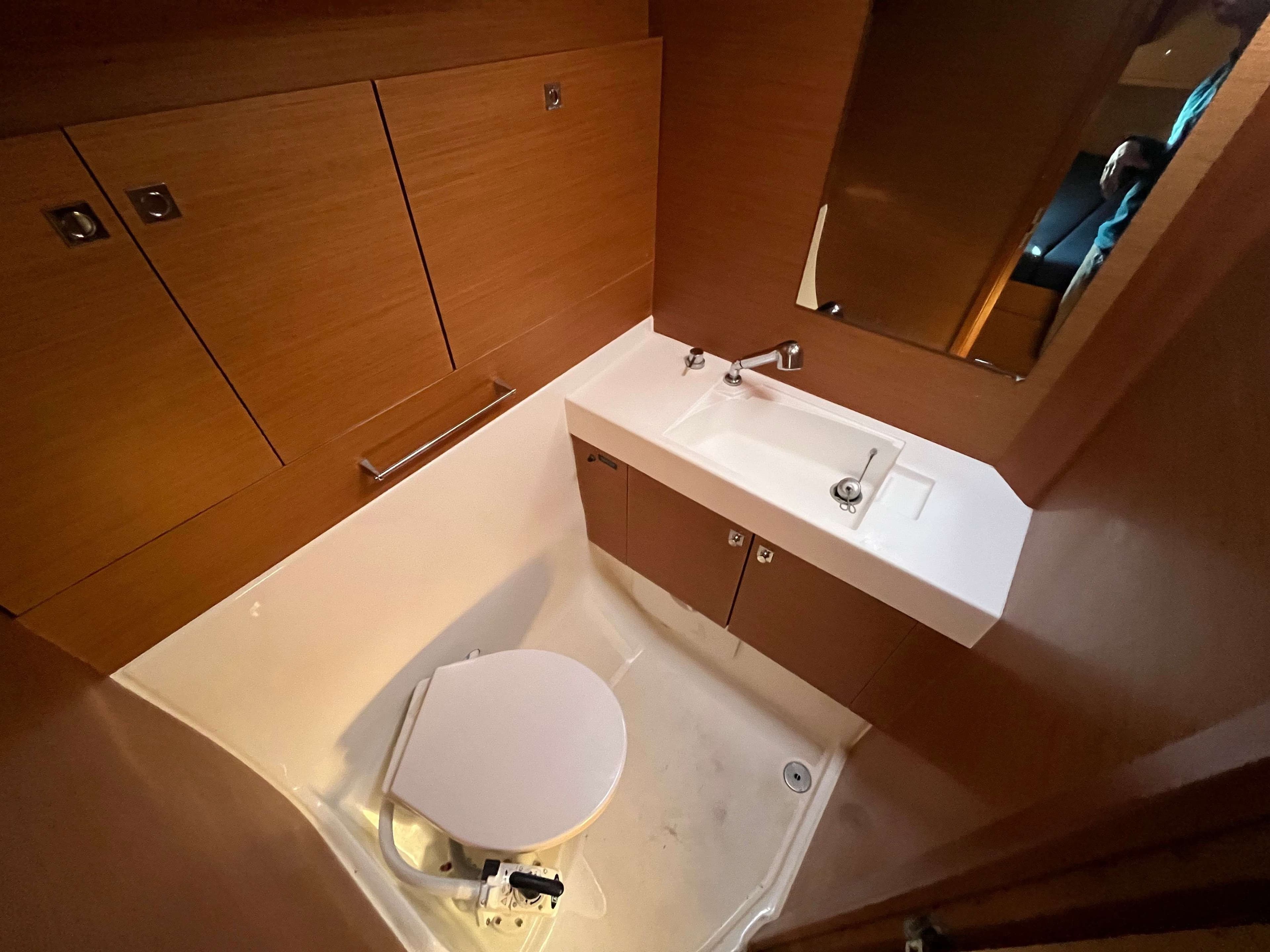 Sun Odyssey 519 - photo 5