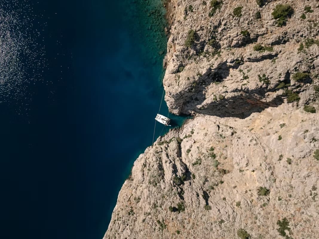 Lagoon 51 - photo 53