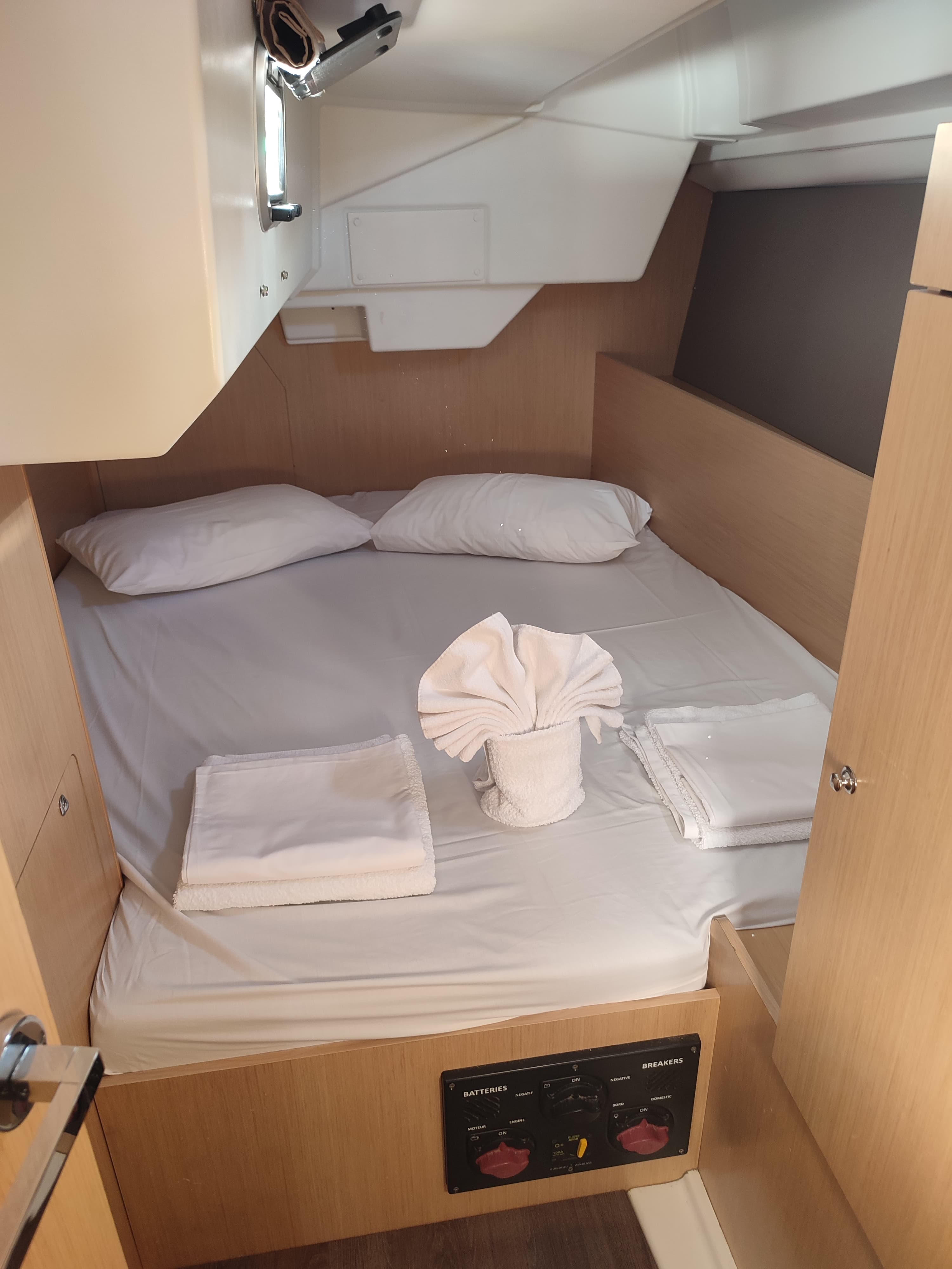 Oceanis 38 - photo 12