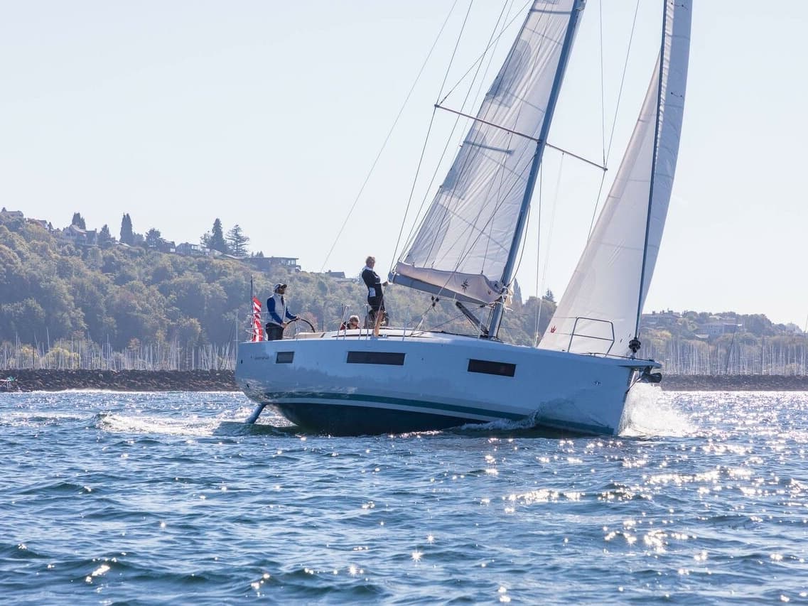 Sun Odyssey 440 - photo