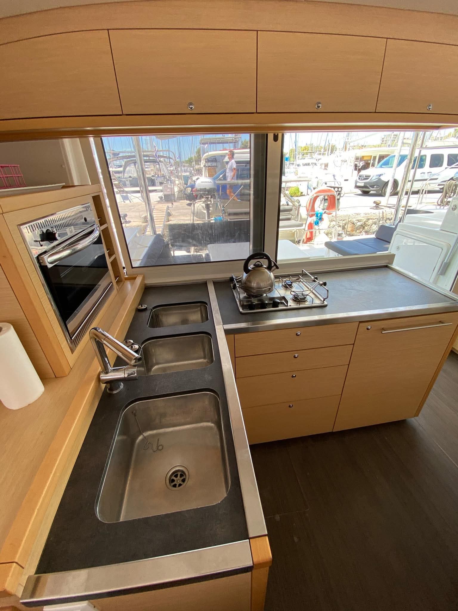 Lagoon 400 S2 - photo 4