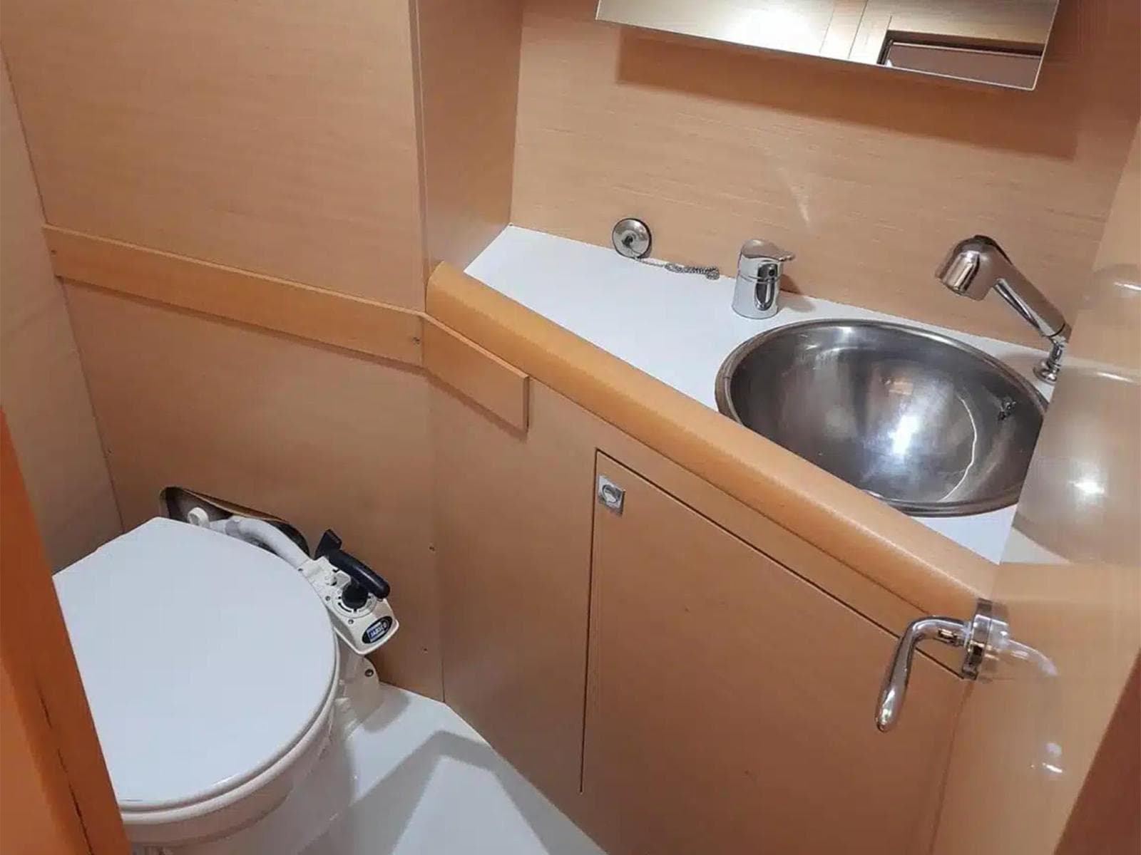 Sun Odyssey 349 - photo 8