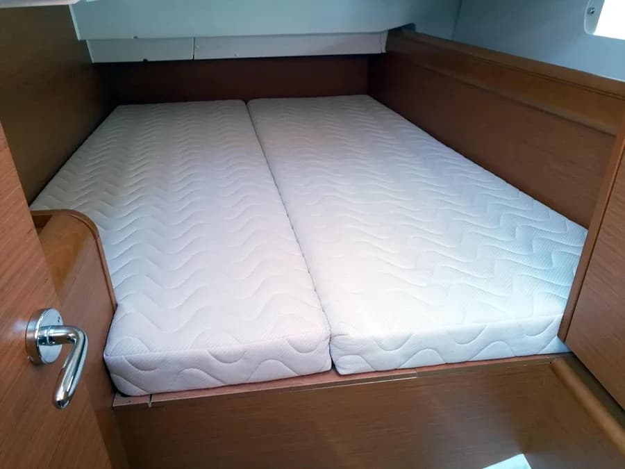 Sun Odyssey 449 - photo 6