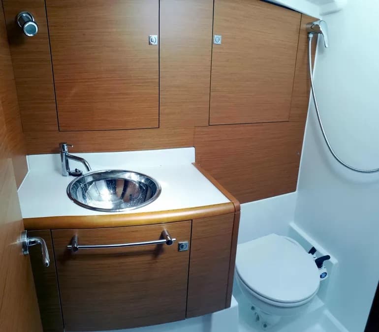 Sun Odyssey 449 - photo 5