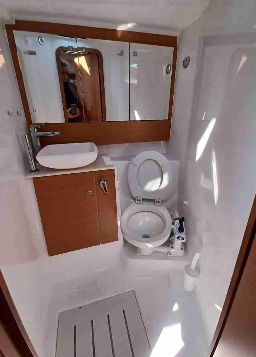 Dufour 430 - photo 4