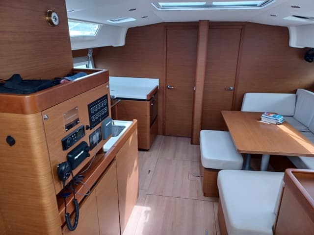 Sun Odyssey 490 - photo 6
