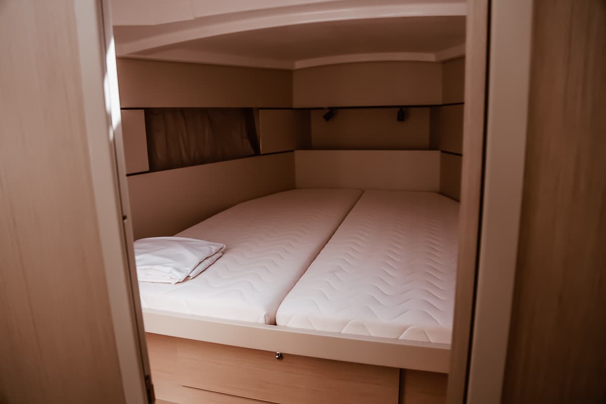 Oceanis 38.1 - photo 6