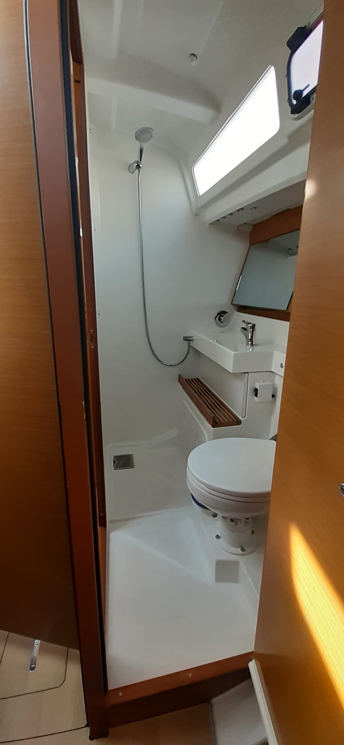 Sun Odyssey 440 - photo 4