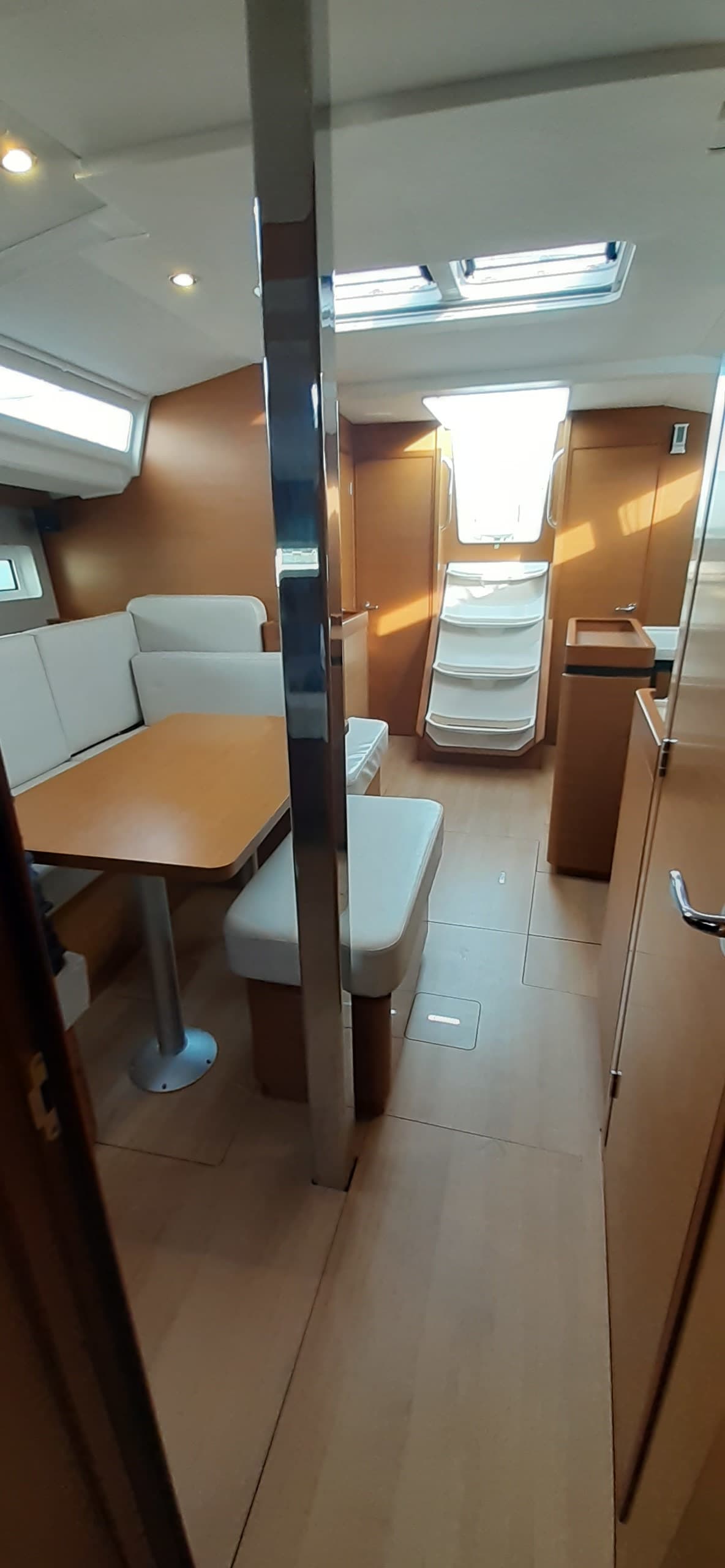 Sun Odyssey 440 - photo 7