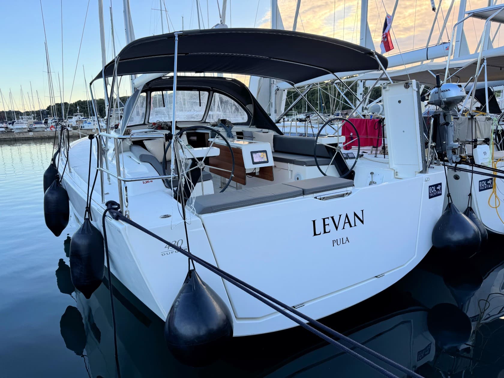 Dufour 430 - photo 26