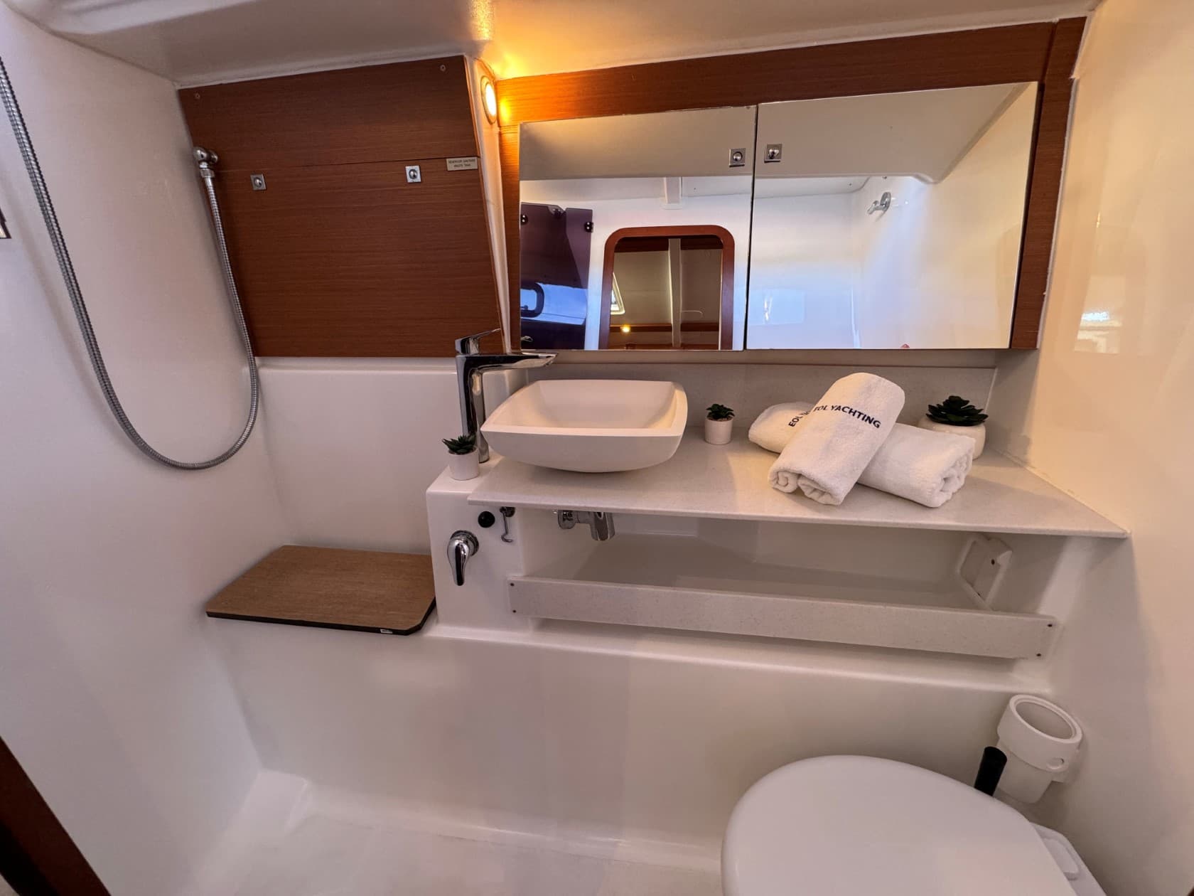 Dufour 430 - photo 16