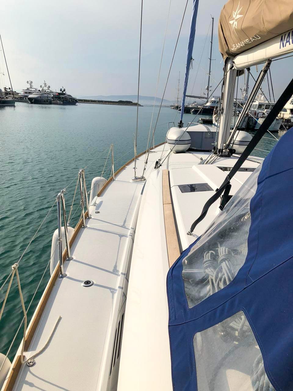 Oceanis 51.1 - photo 18