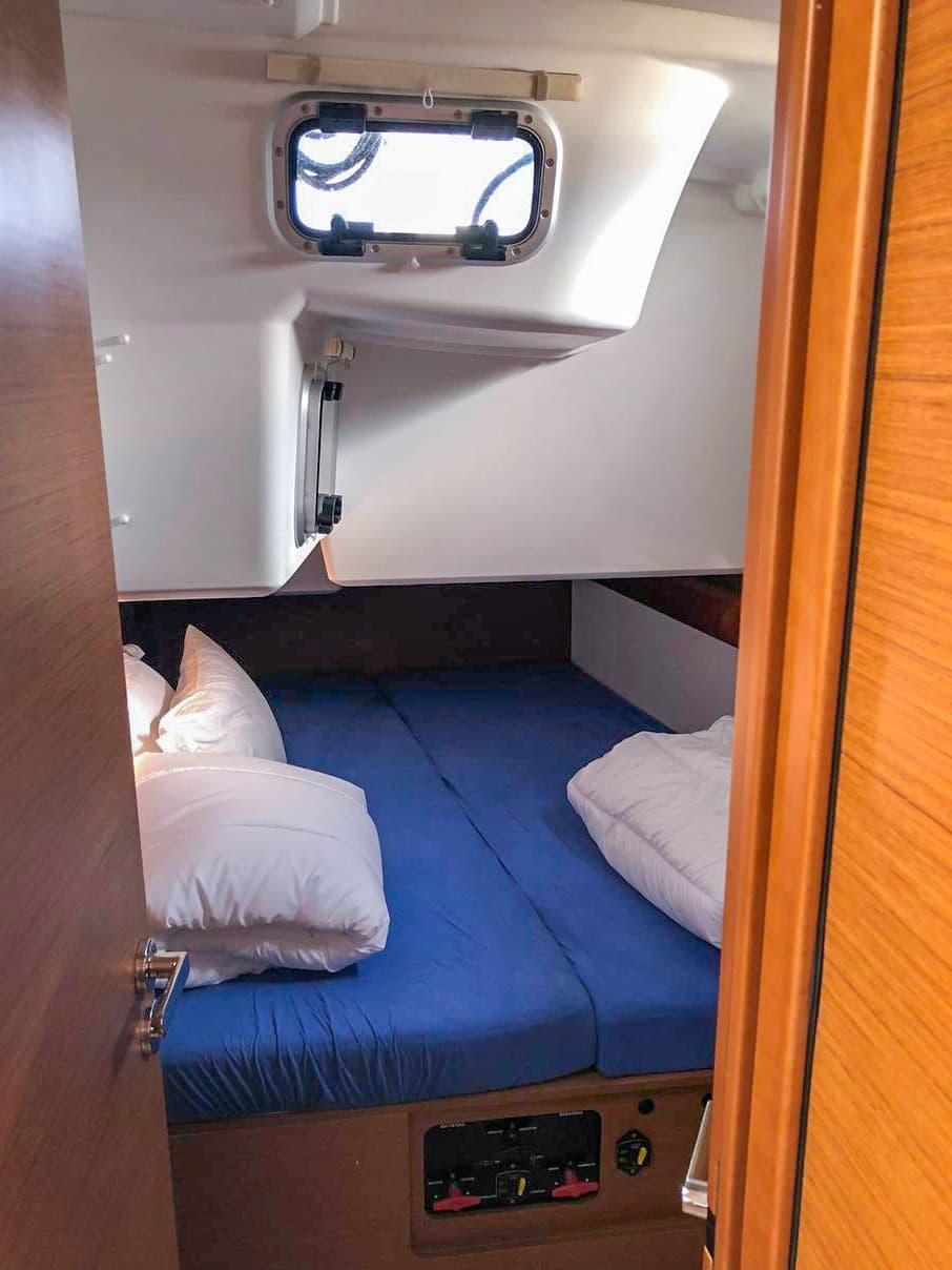 Oceanis 51.1 - photo 17